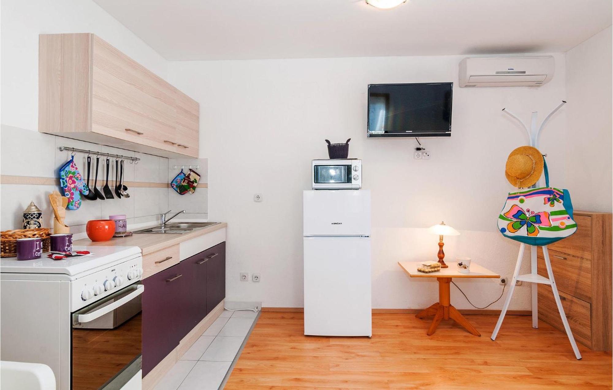 Nice Apartment In Vinjerac With Kitchen Dış mekan fotoğraf